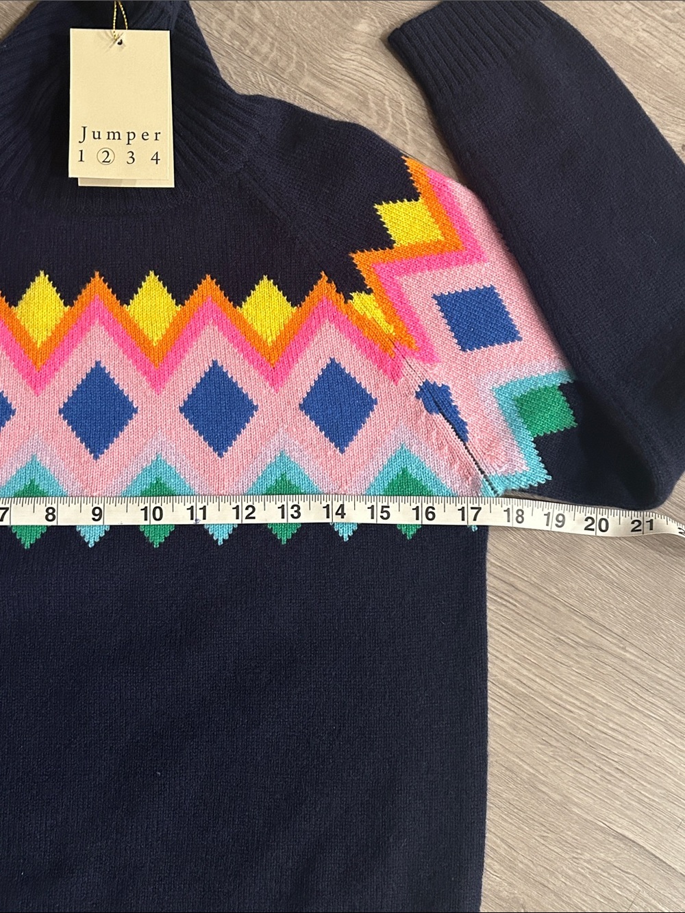 JUMPER 1234 | Women’s Cashmere Sweater - Picture 9 of 10